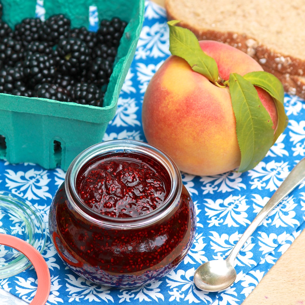 The Ingredients Jun 26, · Here’s a quick and easy berry jam recipe with just two ingredients. Importantly, this simple jam has that naturally delicious, flavor-packed taste that all jam lovers crave. Importantly, this simple jam has that naturally delicious, flavor-packed taste that all jam lovers crave.