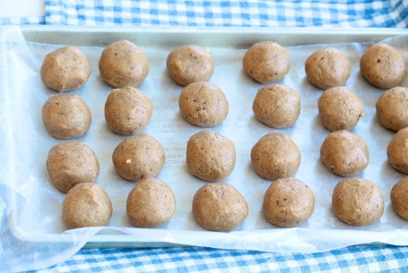 Healthy Peanut Butter Buckeyes
