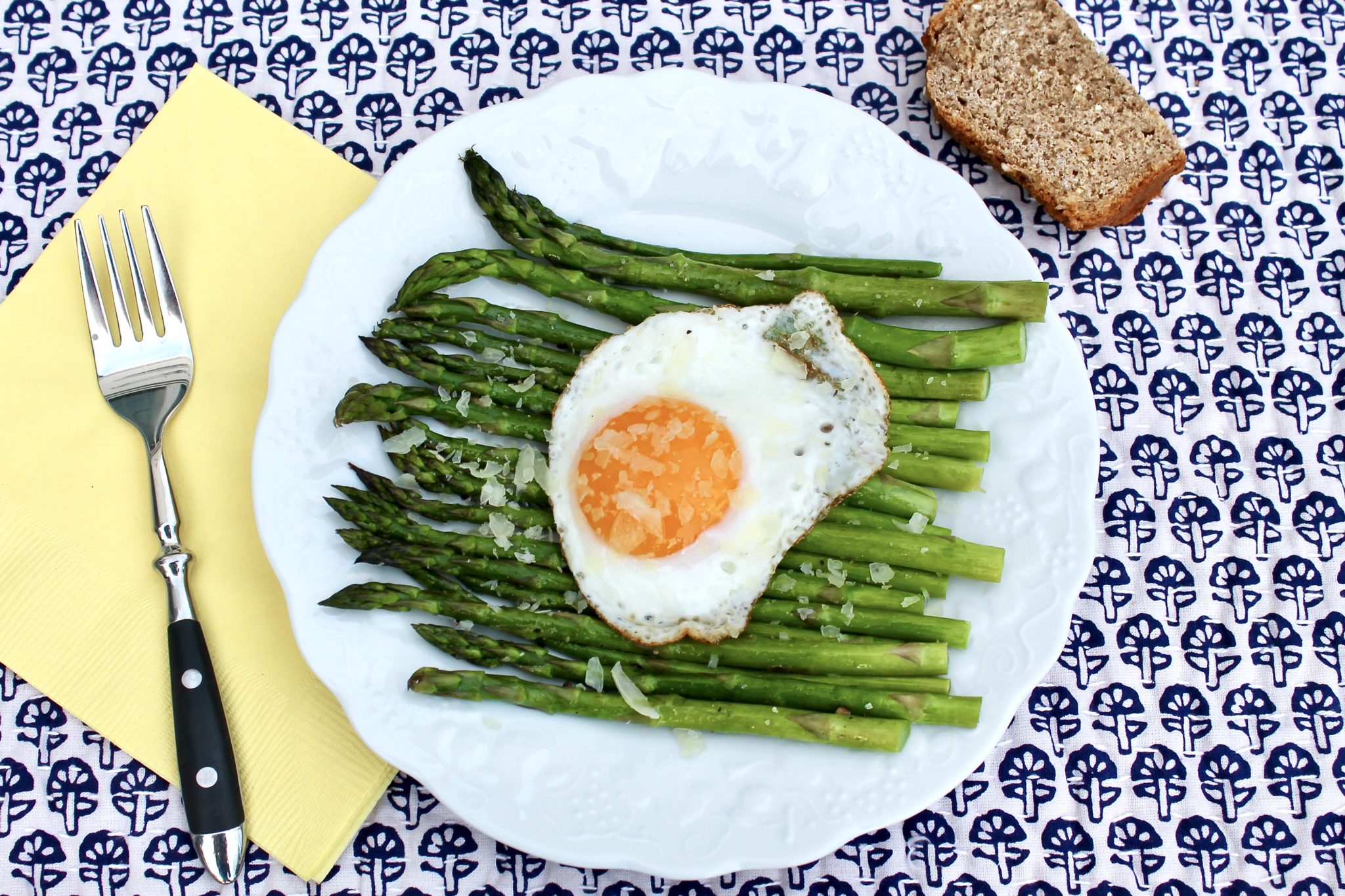 When paired with a protein-rich egg, these slender green spears form the basis of a satisfyingly simple meal with “French country” appeal!