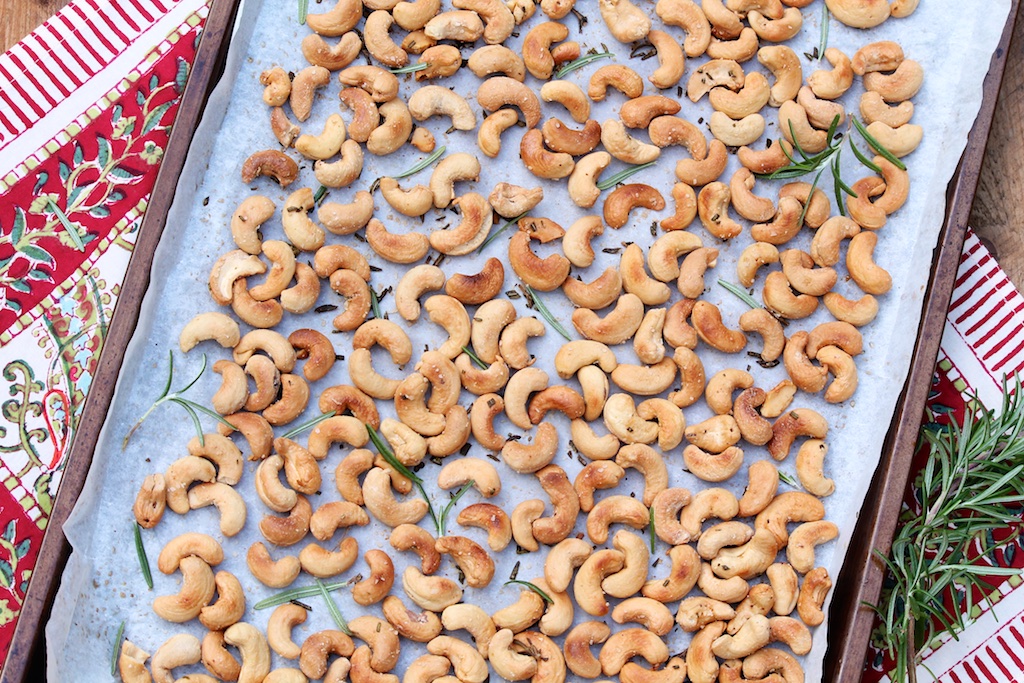 Rosemary Roasted Cashews