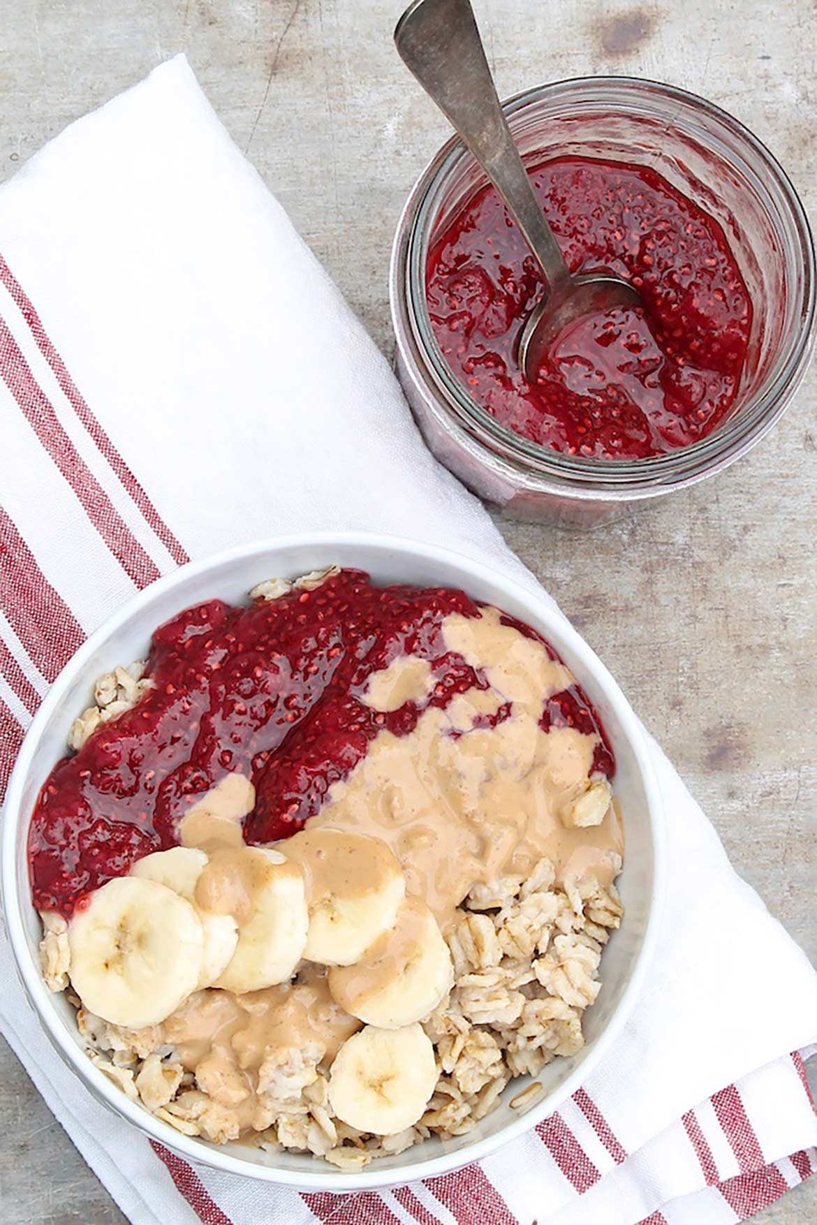 The classic flavors of PB&J in one healthy breakfast bowl