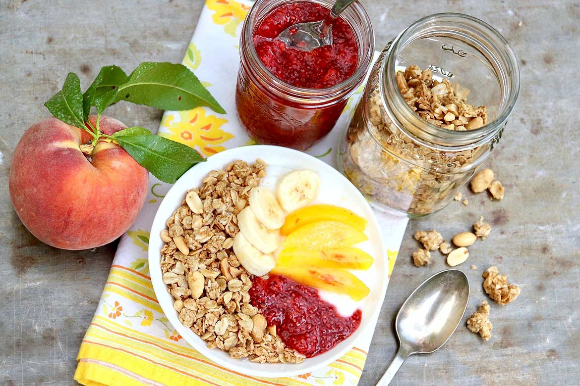 How to Build a Better Yogurt Bowl ~ A yogurt bowl might not sound like anything new and exciting, but a slightly different approach can turn this easy breakfast into a new favorite — and it just so happens to be healthy, filling, and undeniably satisfying!