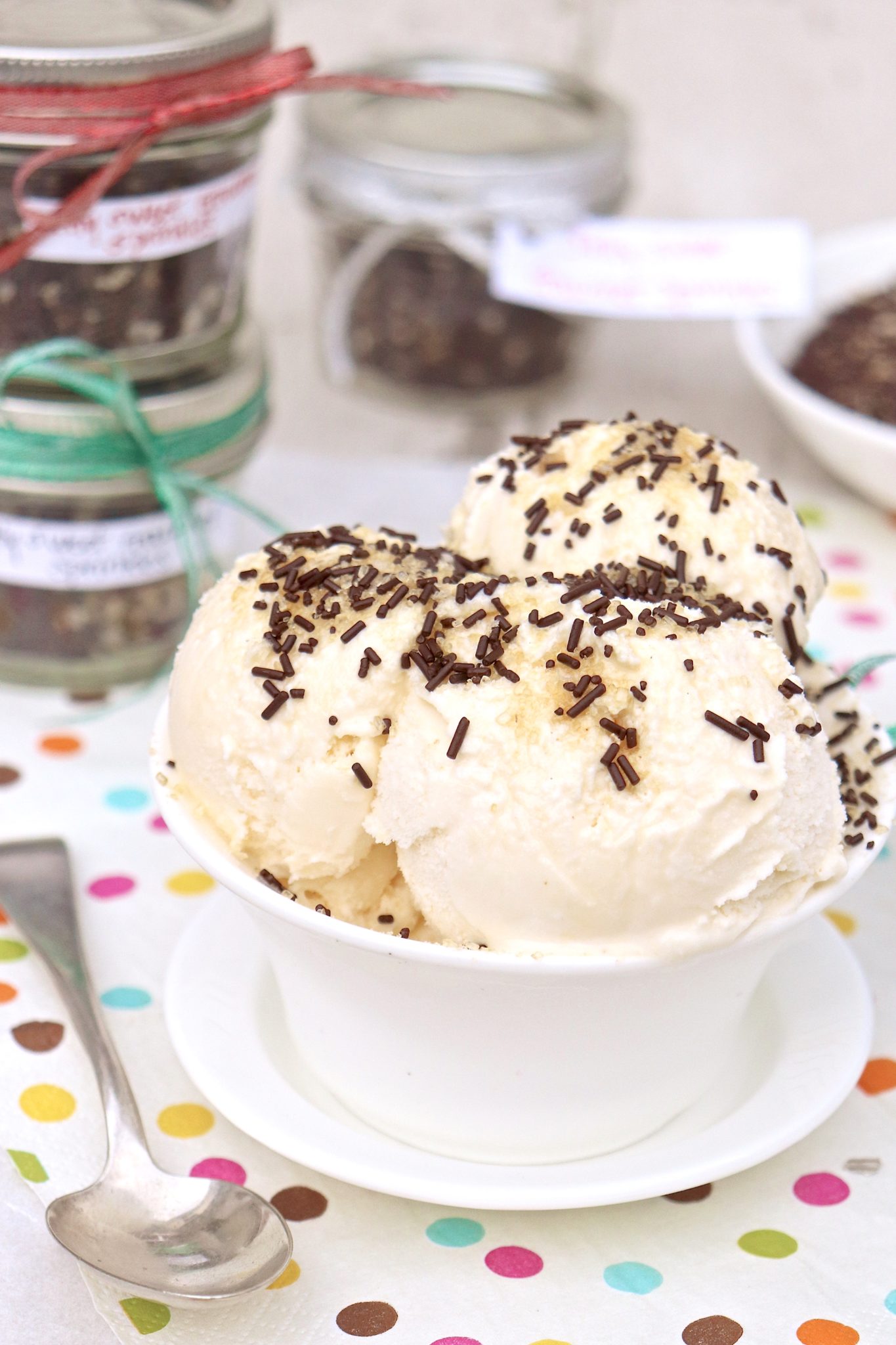 Sprinkles are no longer just for kids thanks to this salty-sweet upgrade! Perfect for gift giving and use on ice cream, hot cocoa, lattes, cookies and more.