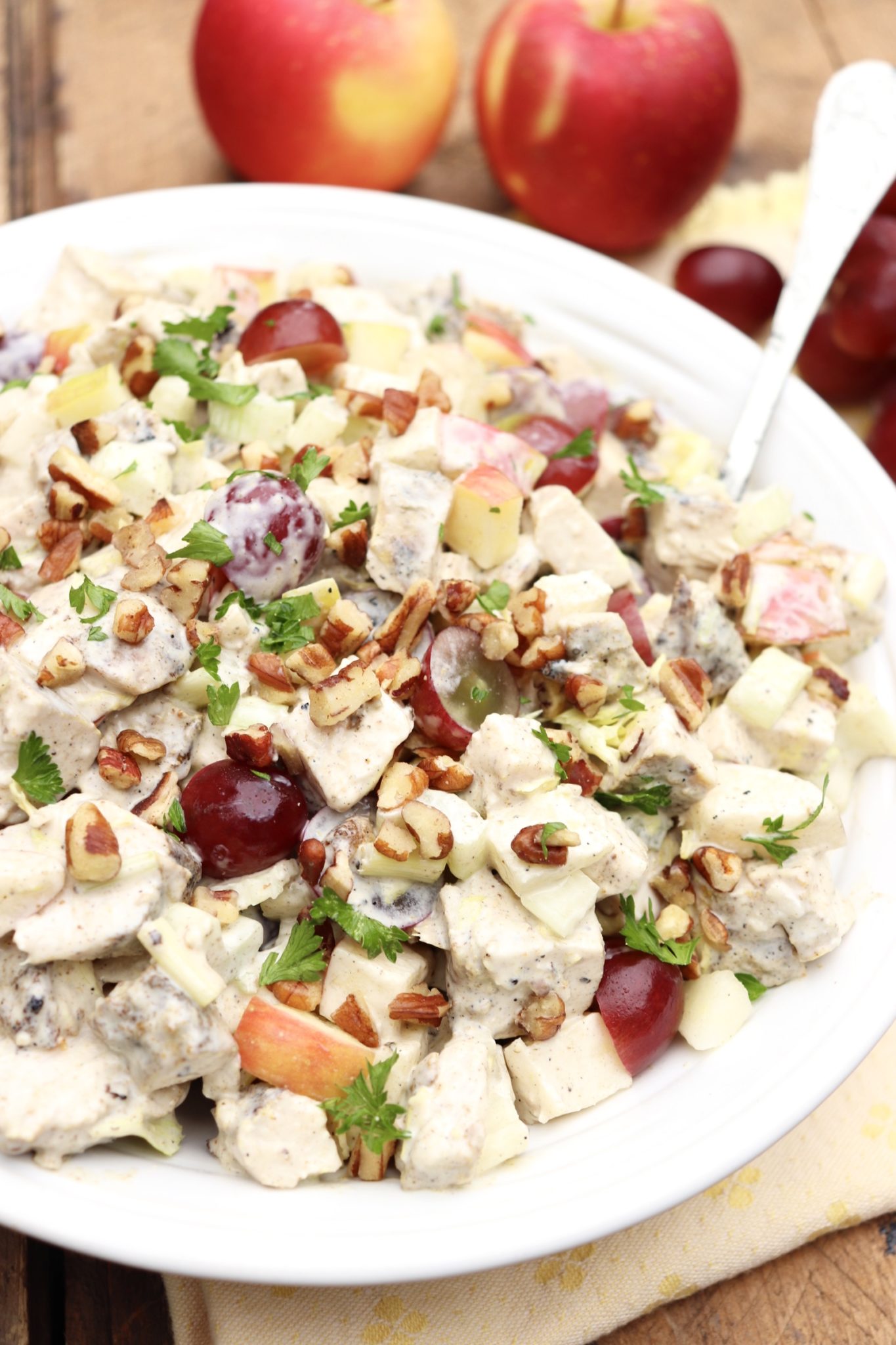 WALDORF CHICKEN SALAD - Loaded with lean protein and fresh produce and perfect as a packable lunch or quick dinner