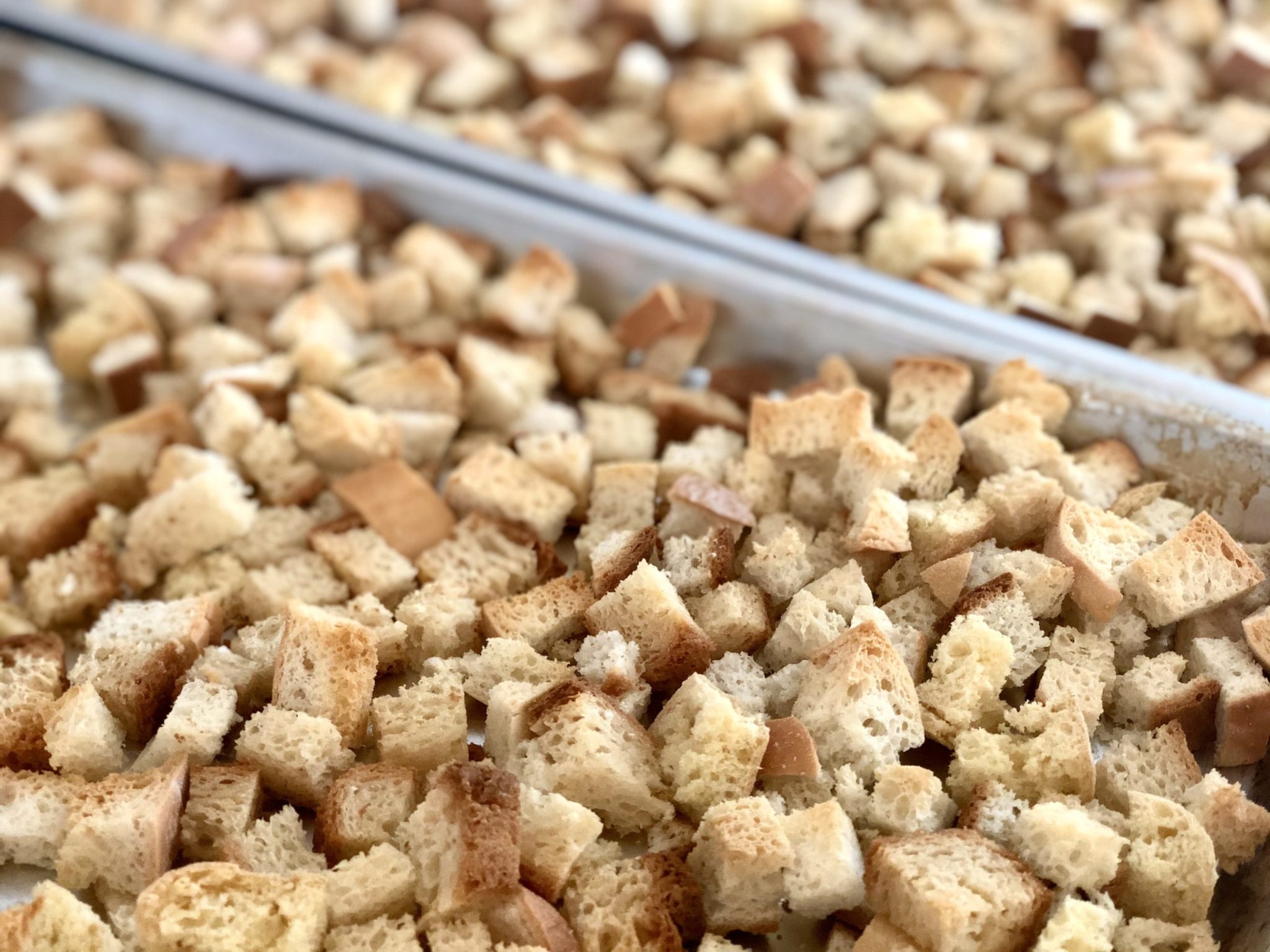 SLOW COOKER STUFFING (with oven method) -Tender stuffing with crispy edges is 100% possible in a slow cooker, freeing up precious oven space. Classic flavor will win you over, optional add-ins and prep-ahead tips will keep everyone happy!
