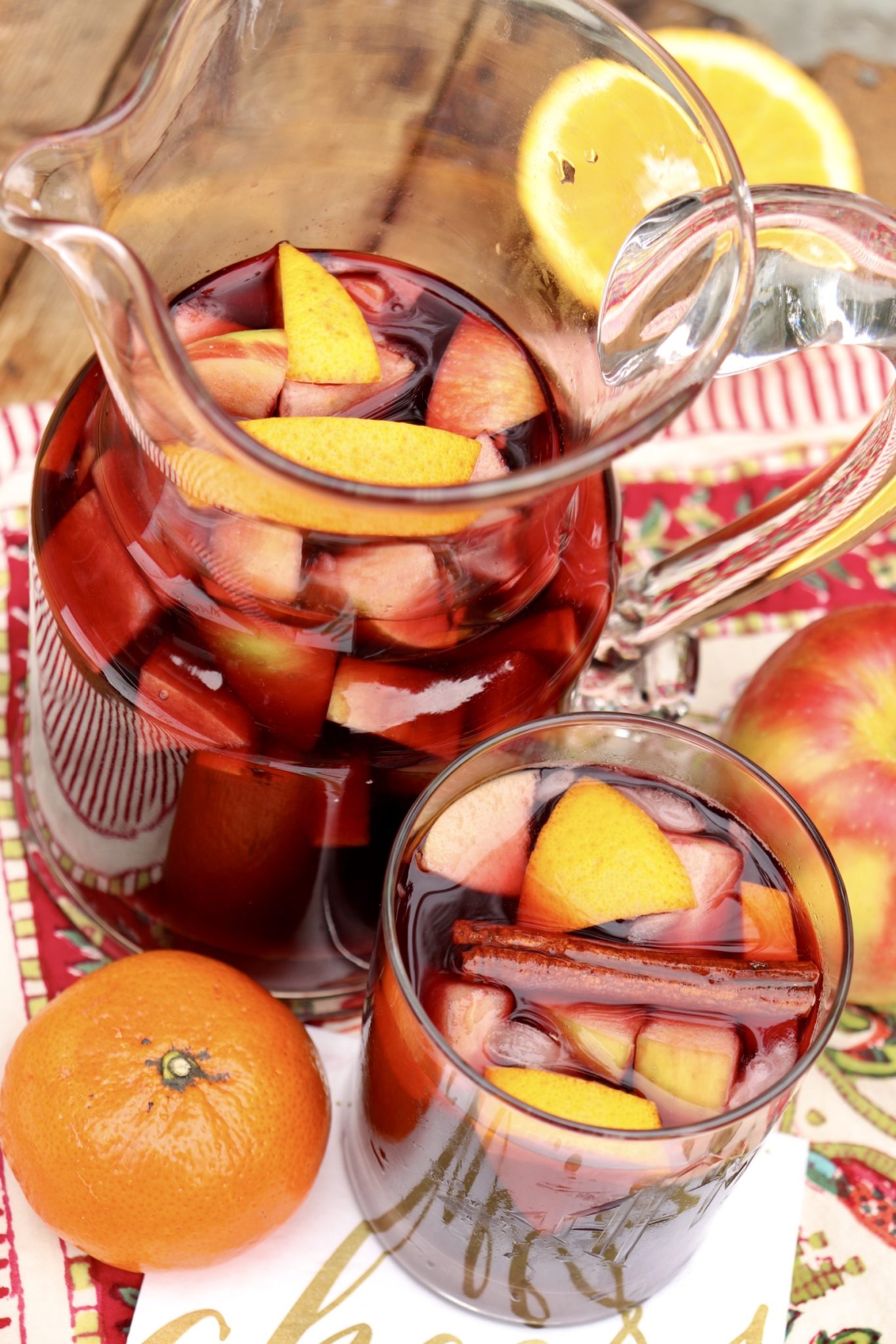 Holiday Sangria - perfect for Thanksgiving, Friendsgiving and all of your holiday celebrations, this a make-ahead cocktail is a festive crowd-pleaser