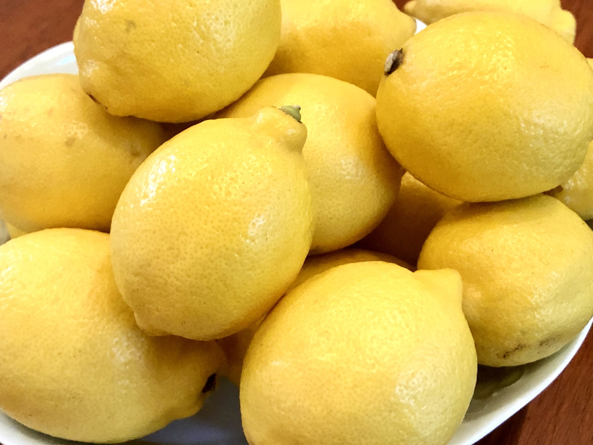 Bring the Amalfi Coast to you with this easy-to-make Italian liqueur. The lightly sweet, lemony flavor is perfect as a mixer or an after-dinner drink and makes a festive holiday or hostess gift.