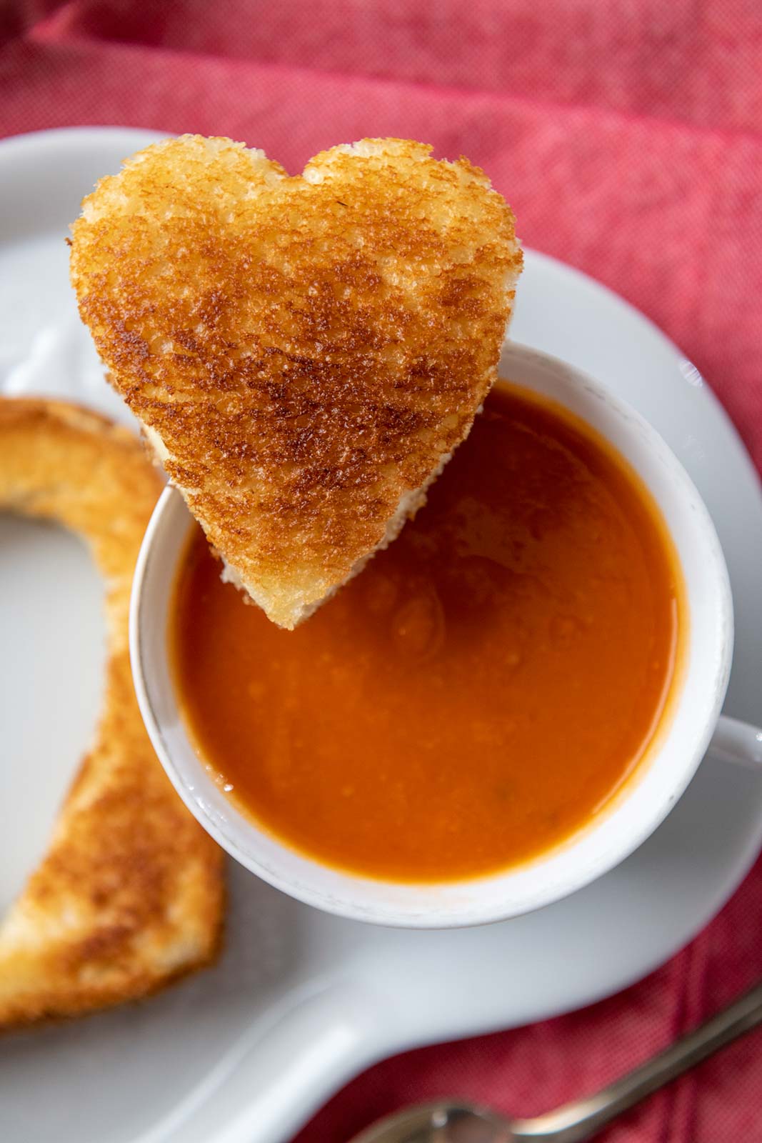 Cannellini Tomato Soup... with Grilled Cheese Croutons or Dippers The