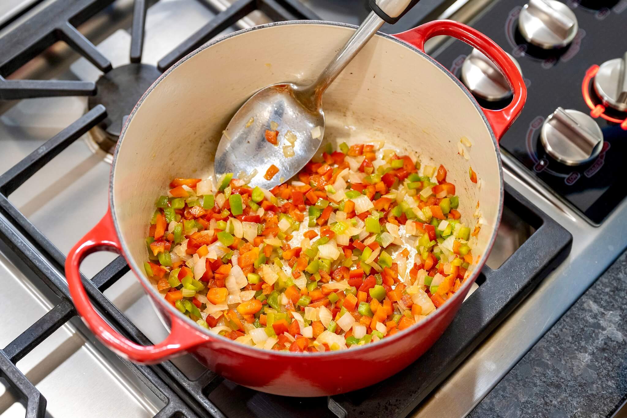 This one-pot meal offers all the hearty, wholesome deliciousness of traditional stuffed peppers in a soul-warming soup!